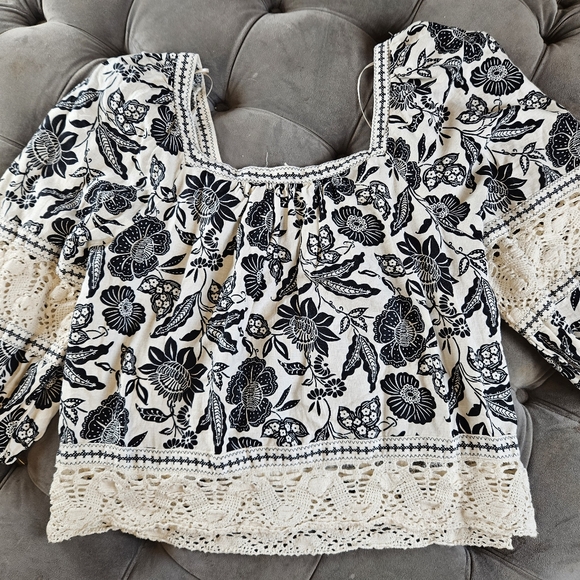 Cropped floral top - Picture 2 of 8